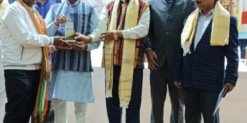 ओड़िया भाषा-साहित्य के विकास से ही ओडिशा बनेगा विकसित राज्य: वक्ताअंतरराष्ट्रीय ओड़िया स्वाभिमान प्रतिष्ठान का 15वां राज्य सम्मेलन संपन्न