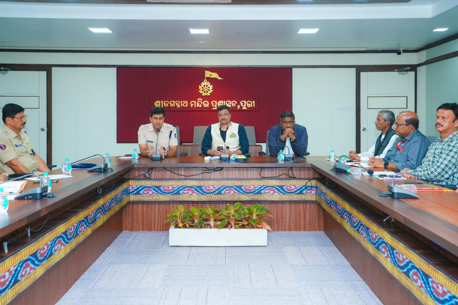 You are currently viewing ଜେଟିପି ଓ ଶ୍ରୀମନ୍ଦିର ସ୍ବତନ୍ତ୍ର ସୁରକ୍ଷା ବାହୀନୀପ୍ରସଙ୍ଗକୁ ନେଇ ସମନ୍ବୟ ବୈଠକ