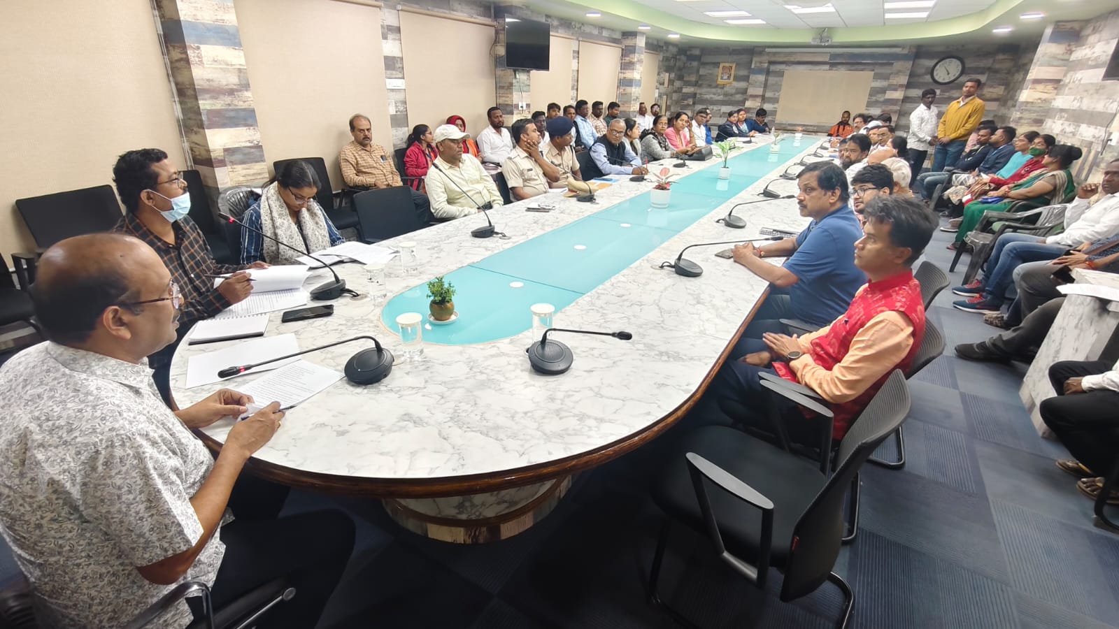 You are currently viewing ୭୭ ତମ ଜିଲ୍ଲା ସ୍ତରୀୟ ସାଧାରଣ ତନ୍ତ୍ର ଦିବସ ପାଳନ ଉପଲକ୍ଷେ ପ୍ରସ୍ତୁତି ବୈଠକ