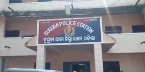 ଯୁବକଙ୍କ ଝୁଲନ୍ତା ଗଳିତ ମୃତଦେହ ଉଦ୍ଧାର