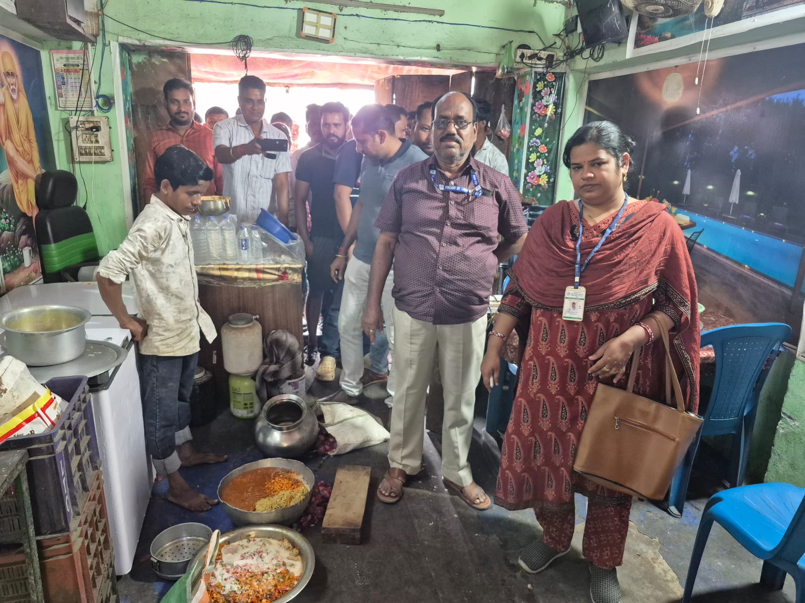 You are currently viewing ସାକ୍ଷୀଗୋପାଳରେ ଖାଦ୍ଯ ନୀରିକ୍ଷକ ଚଢ଼ାଉ୨୬ ହଜାର ୫ ଶହ ଟଙ୍କା ଜୋରିମାନା ଆଦାୟ