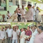 Read more about the article ପ୍ରଶାସନ ପକ୍ଷରୁ ଲିଖିତ ପ୍ରତିଶ୍ରୁତି ପରେ ଧାରଣାରୁ ଓହରିଲେ ନିର୍ବାଚିତ ଜନ ପ୍ରତିନିଧି