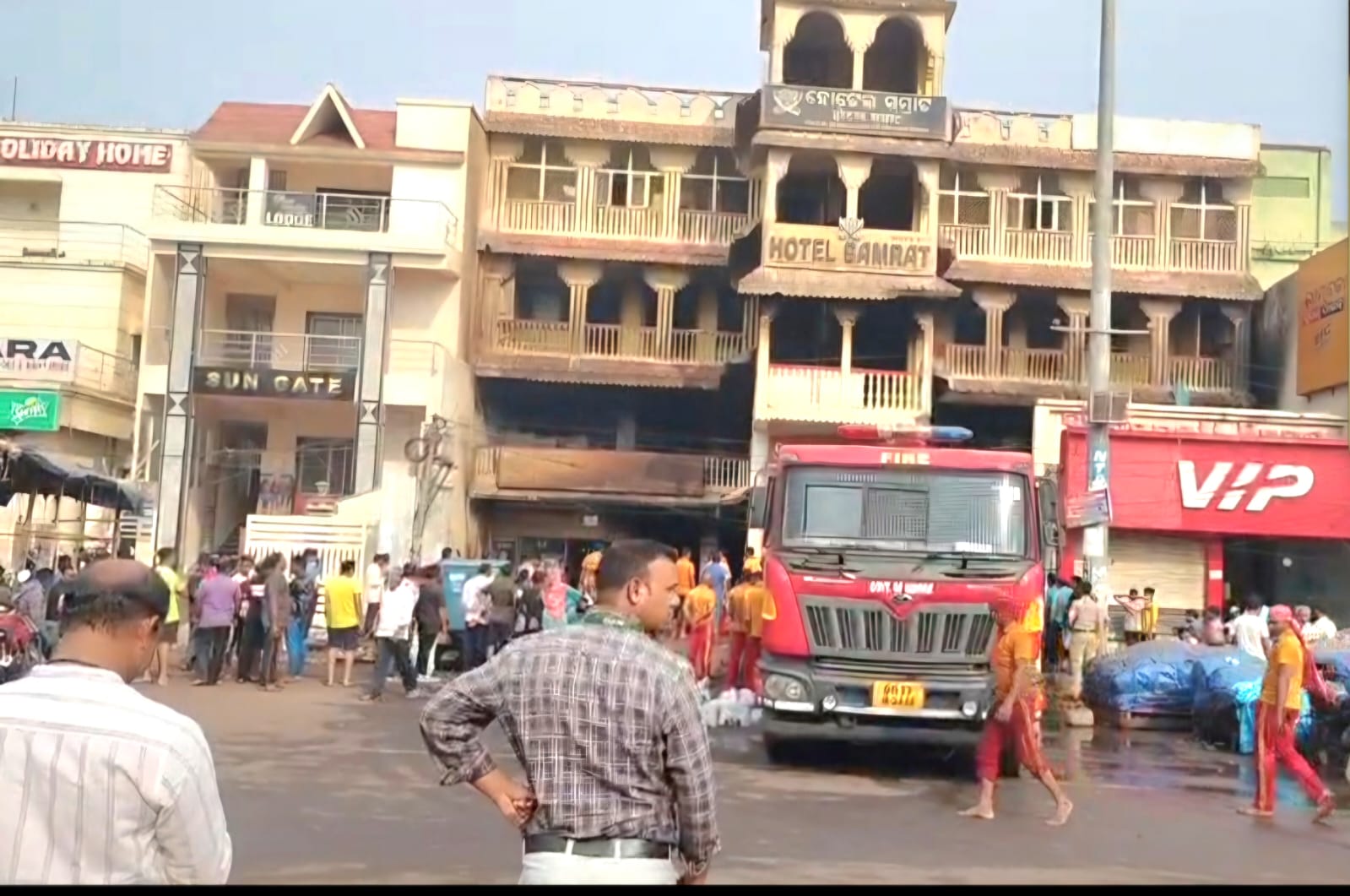 You are currently viewing ପୁରୀରେ ମାତ୍ର ୧୬ ହୋଟେଲ କୁ ମିଳିଛି ସରକାରୀ ଅନୁମତିବେଆଇନ ଭାବେ ଶତାଧିକ ଲଂଜି, ହଲିଡେ ହୋମ