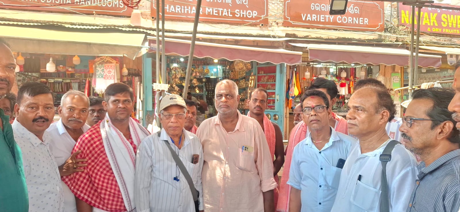 You are currently viewing ନିଖିଳ ଉତ୍କଳ ବିଶ୍ଵକର୍ମା ସମିତି ପକ୍ଷରୁରଥ କାରିଗରଙ୍କୁ ସମ୍ମାନ