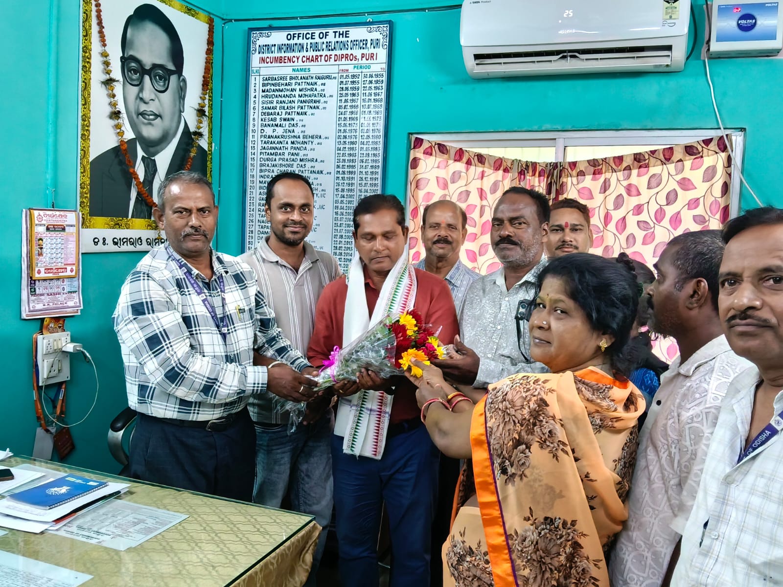 You are currently viewing ସହକାରୀ ସୂଚନା ଅଧିକାରୀ ଙ୍କୁ ଅବସର ସମ୍ବର୍ଦ୍ଧନା