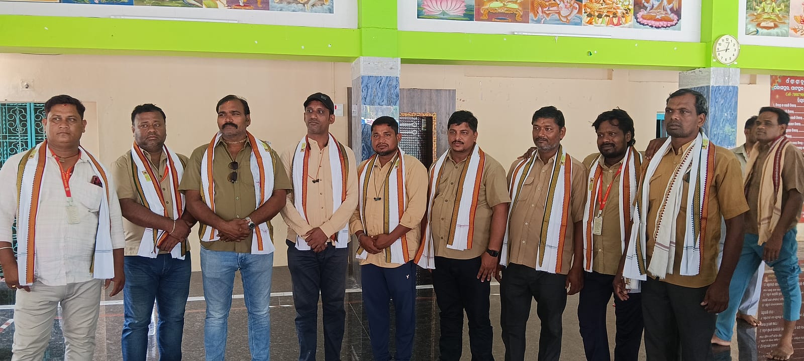 You are currently viewing ଓଡିଶା ଡ୍ରାଇଭର ମହାସଙ୍ଘ ସାନଖେମୁଣ୍ଡି ଶାଖାର ନୂତନ କାର୍ଯ୍ୟକର୍ତ୍ତା ଚୟନ