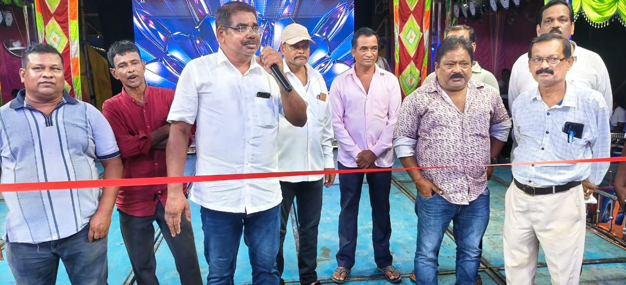 You are currently viewing ପଲ୍ଲୀଶ୍ରୀ କଳା ପରିଷଦ ପକ୍ଷରୁ “ମୁଁ ଅନାଥ ତୁ ଜଗନ୍ନାଥ” ନାଟକ ମଞ୍ଚସ୍ଥ ।
