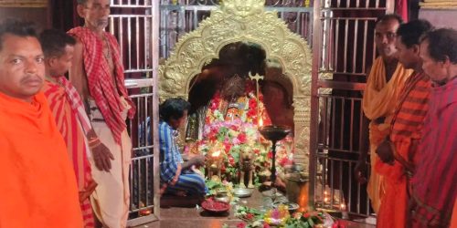ଗଞ୍ଜାମ ଜିଲ୍ଲା ସଂକ୍ରାନ୍ତି ରଜ ପର୍ବରେ ଉତ୍ସବ ମୁଖର ମା ସିଂହାସନୀଙ୍କ ଶକ୍ତି ପୀଠ, ଏକ ଲକ୍ଷରୁ ଊର୍ଦ୍ଧ୍ଵ ଶ୍ରଦ୍ଧାଳୁ ଙ୍କ ସମାଗମ।