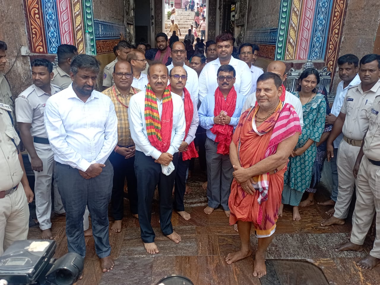 You are currently viewing ପୁରୀ ରେ ବରିଷ୍ଠ ନିର୍ବାଚନ ଡେପୁଟି କମିଶନର
