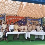 Read more about the article କନ୍ଧମାଳ ଜିଲ୍ଲା ପୋଲିସ ପକ୍ଷରୁ ମୋବାଇଲ ରିକଭରି ମେଳା : ହଜିଥିବା ୬୨ ଟି ମୋବାଇଲ ଫେରସ୍ତ ହେଲା