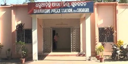 ଝିଅକୁ ଗଣଦୁଷ୍କର୍ମ, କୋର୍ଟରେ ୩ ଜଣ ପୁରୁଷ!