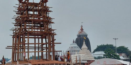 ତିନିରଥର ବଡକଳସ ପେଣ୍ଡୀରେ ପାପକାର୍ଯ୍ଯ ଓ୩୨ ଗୋଟି ପାଖୁଡା ନିର୍ମାଣ କାର୍ଯ୍ଯ ଶେଷ