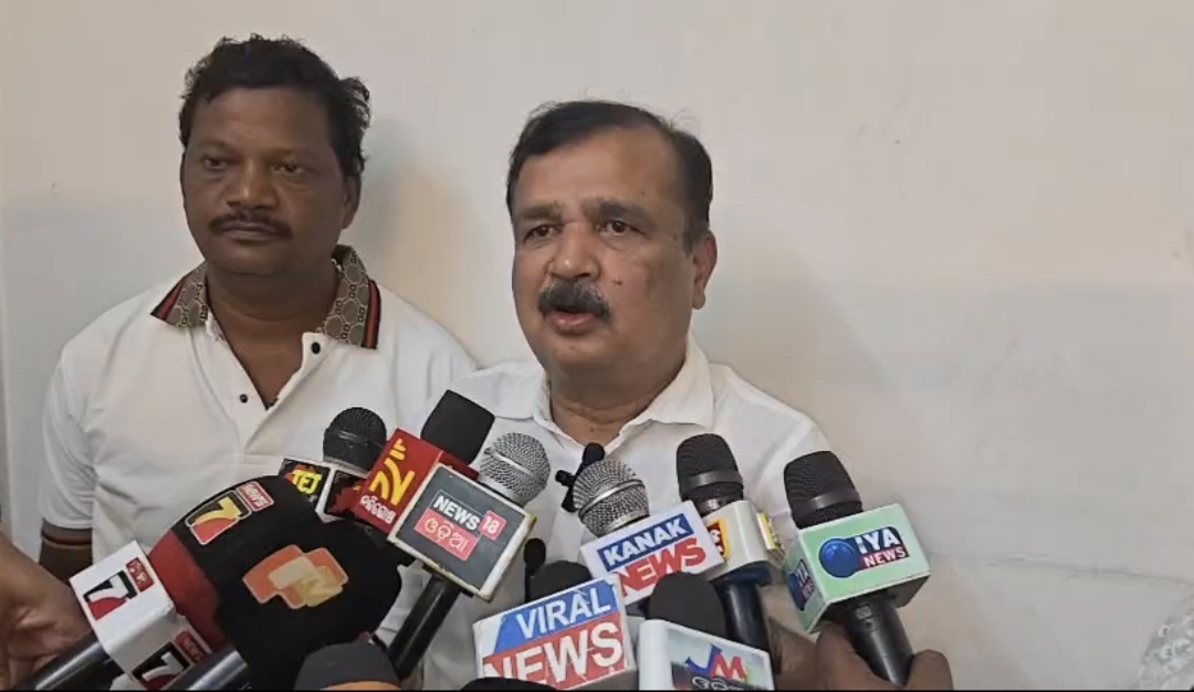 You are currently viewing ବିଧାୟକଙ୍କ ଆରୋପକୁ ଜବାବ୍ ଦେଇ କହିଛନ୍ତି ବିଜେଡି ନେତା ହରପ୍ରସାଦ ସାହୁତଥ୍ଯ ପ୍ରମାଣ ସହ ଗଣମାଧ୍ୟମରେ ଉପସ୍ଥାପନ କର।