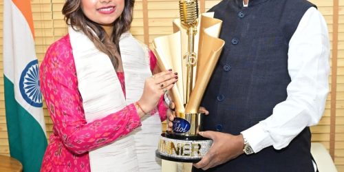 ଇଣ୍ଡିଆନ୍ ଆଇଡଲ୍ ବିଜେତା ଜ୍ୟୋତିର୍ମୟୀଙ୍କୁ ସମ୍ବର୍ଦ୍ଧିତ କଲେ ମୁଖ୍ୟମନ୍ତ୍ରୀ୫ ଲକ୍ଷ ଟଙ୍କାର ପୁରସ୍କାର ରାଶି ଘୋଷଣା