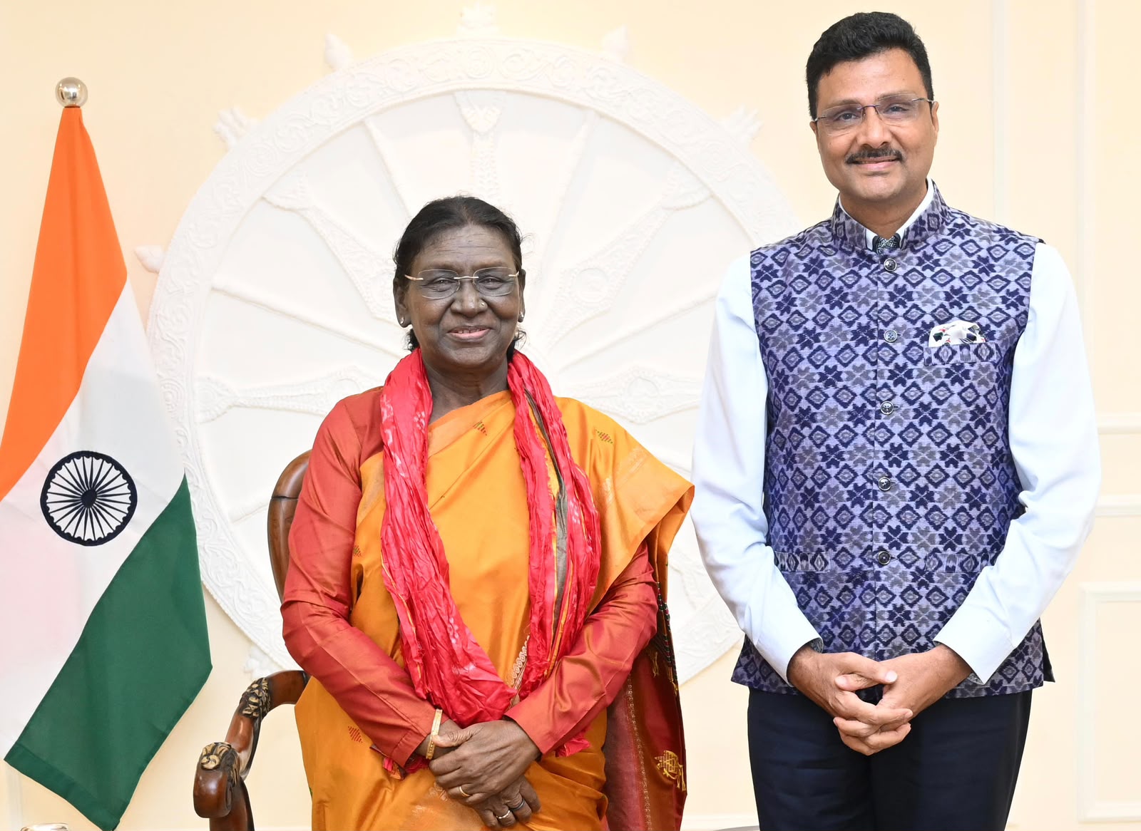 You are currently viewing ରାଷ୍ଟ୍ରପତି ଭବନ ରେ ସ୍ଥାପିତ ହେବ ୩ ରଥ ର ତିନୋଟି ଚକ
