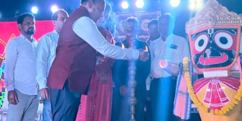 ବ୍ରହ୍ମପୁର ସ୍ଥିତ ଇଞ୍ଜିନିୟରିଂ ସ୍କୁଲ୍ ଖେଳପଡ଼ିଆ ଠାରେ “ସ୍ୱଦେଶୀ ଉଦ୍ୟୋଗ ମେଳା” ଉଦଘାଟିତ ହୋଇଯାଇଛି ।
